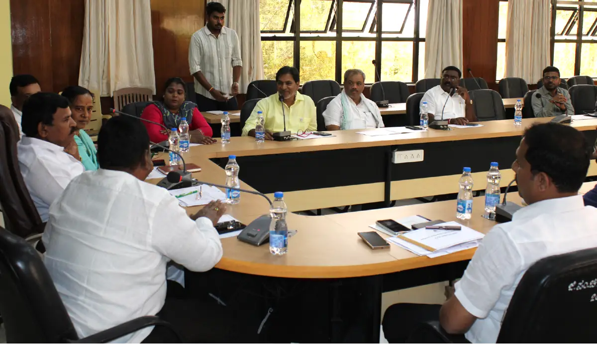 ಗೃಹಲಕ್ಷ್ಮಿ ಯೋಜನೆ: ಫಲಾನುಭವಿ ಮರಣ ಹೊಂದಿದ ತಕ್ಷಣದಿಂದಲೇ ಹಣ ಪಾವತಿ ತಡೆಗೆ ಕ್ರಮವಹಿಸಿ: ಆರ್.ಶಿವಣ್ಣ ಸೂಚನೆ