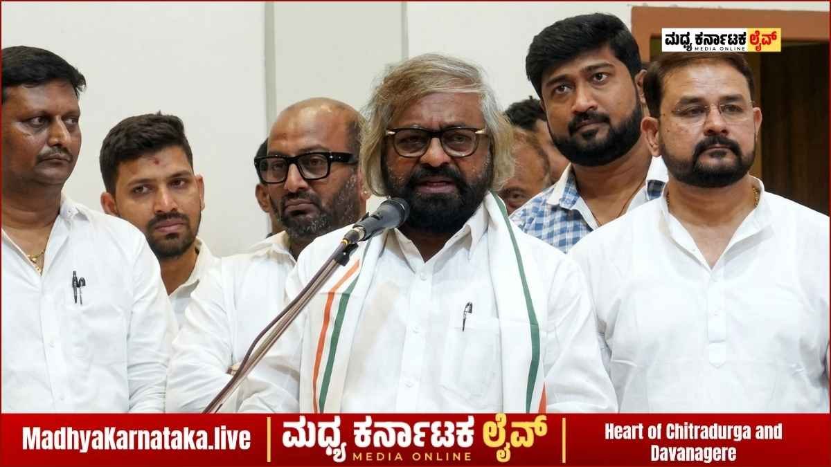 ದಾವಣಗೆರೆ ದಕ್ಷಿಣ ಉಪಚುನಾವಣೆ: ಶಾಮನೂರು ಶಿವಶಂಕರಪ್ಪನವರ ಋಣ ತೀರಿಸಲು ಮೊಮ್ಮಗ ಸಮರ್ಥ್ ಅವರನ್ನು ಗೆಲ್ಲಿಸಿ – ಈಶ್ವರ್ ಖಂಡ್ರೆ ಕರೆ