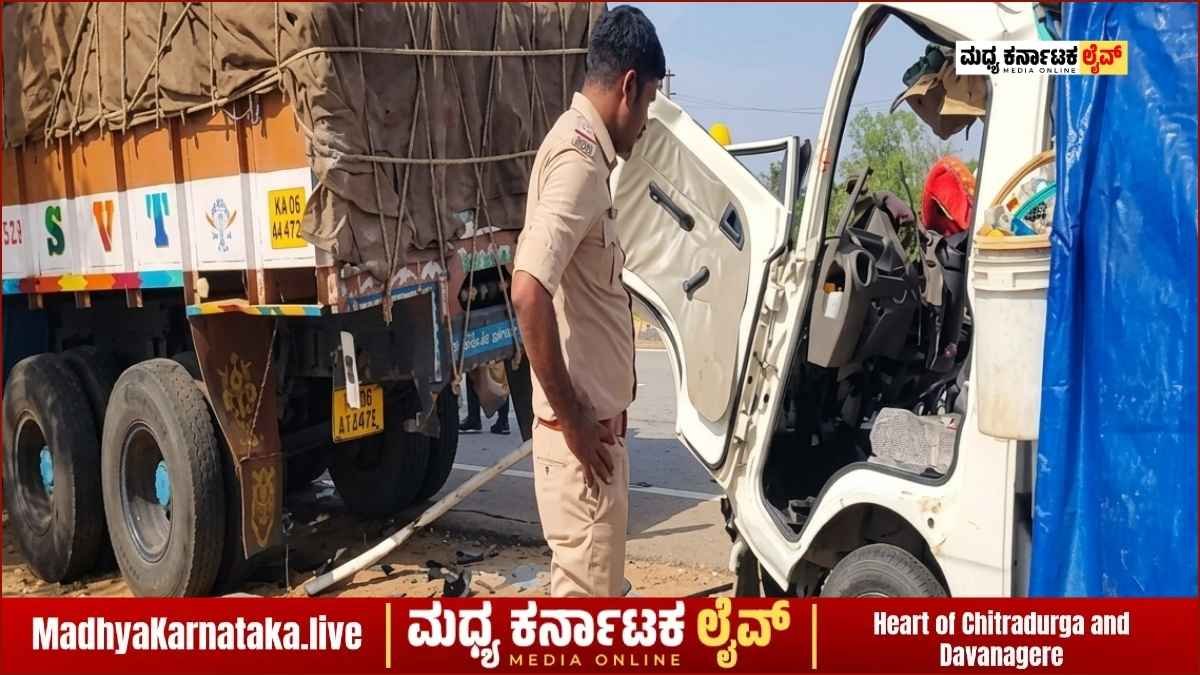Accident spot in Chitradurga Molakalmuru where a Bolero hit a parked truck killing five people