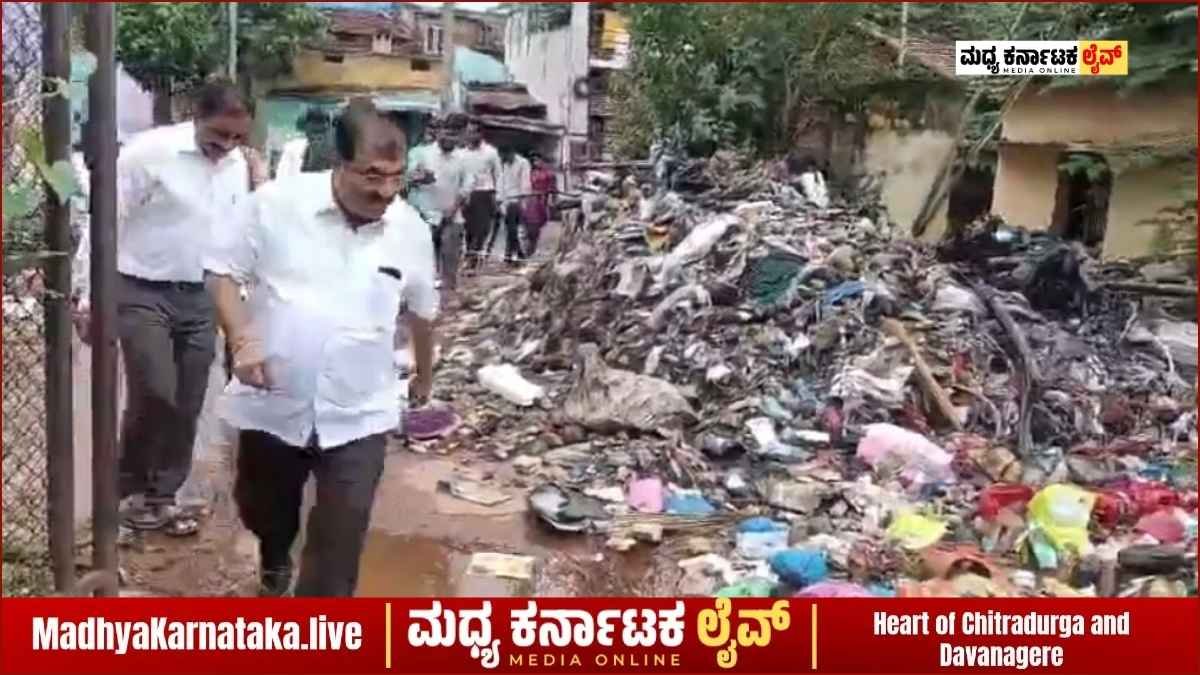 ಹರಿಹರದಲ್ಲಿ ವರುಣನ ಆರ್ಭಟ: ಗಾಂಧಿ ನಗರದ ಜಲಾವೃತ ಪ್ರದೇಶಗಳಿಗೆ ಶಾಸಕ ಬಿ.ಪಿ. ಹರೀಶ್ ಭೇಟಿ, ಪರಿಶೀಲನೆ!