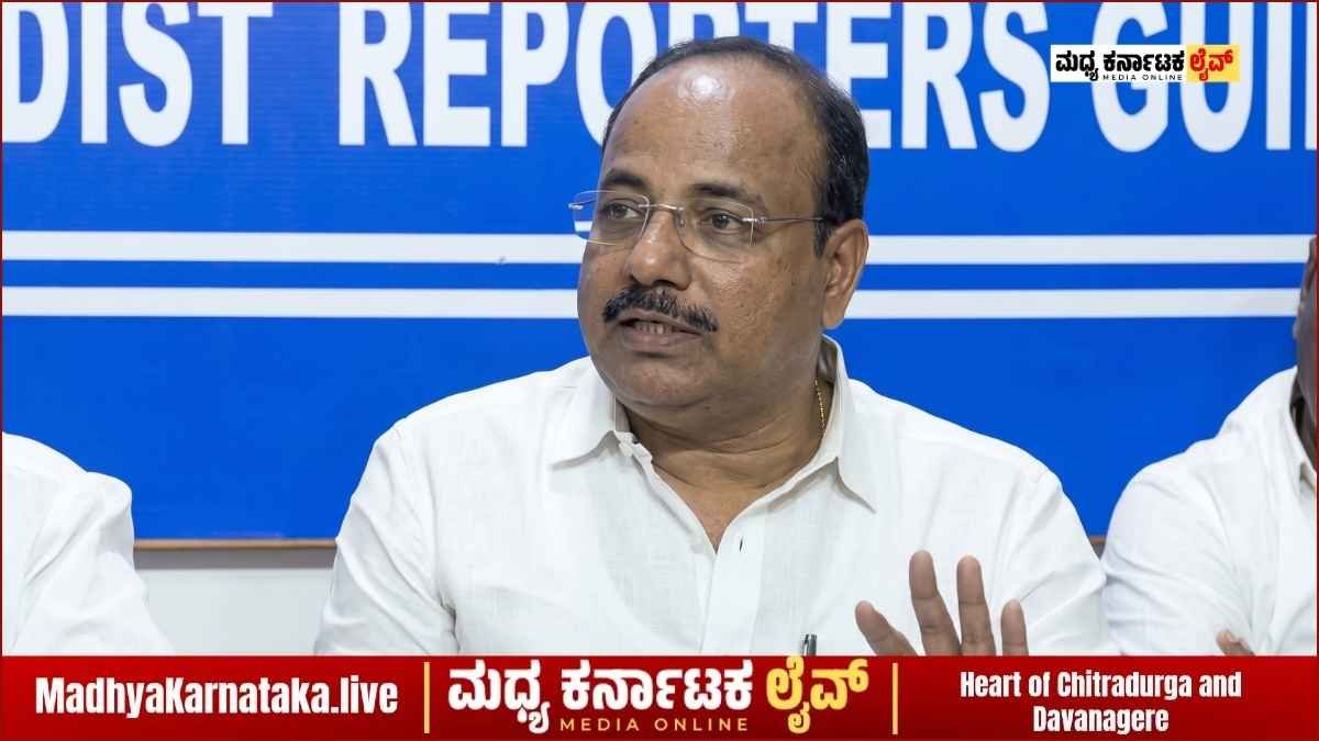 ಹರಿಹರ ಪಂಚಮಸಾಲಿ ಪೀಠದಲ್ಲಿ ‘ಲೆಕ್ಕದ’ ಸಂಘರ್ಷ: ಟ್ರಸ್ಟಿಗಳ ವಿರುದ್ಧ ಮಾಜಿ ಶಾಸಕ ಶಿವಶಂಕರ್ ಗುಡುಗು!